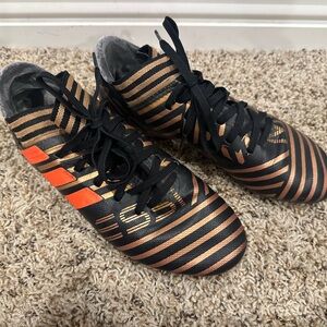 Adidas Nemesis Messi Youth Soccer Cleats Size 5 ~ Black and Gold